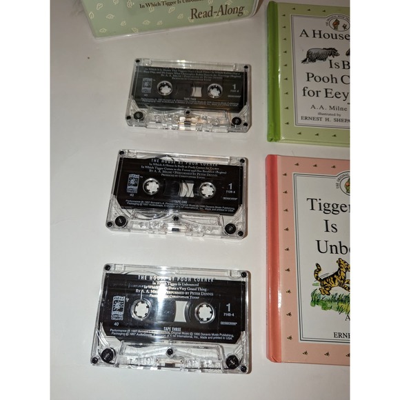 Vintage 1997 The Classic Pooh Treasury Vol 3 Hardcover Books 3 Cassettes - Picture 3 of 13